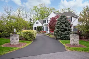 4450 Pond View Ct, Bethlehem Township, PA 18020 - Photo 4