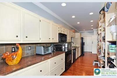 4450 Pond View Court, Bethlehem Township, PA 18020 - Photo 8