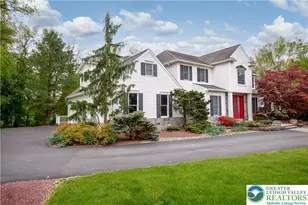 4450 Pond View Ct, Bethlehem Township, PA 18020 - Photo 4