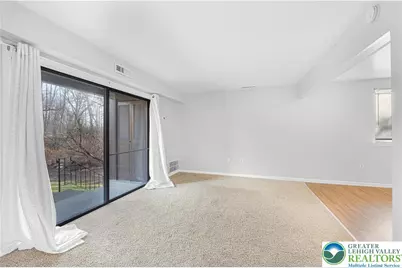 1547 Creekside Road #B4-2, Whitehall Township, PA 18052 - Photo 16