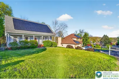 18 Lenape Trail, Upper Mt Bethel Twp, PA 18343 - Photo 2