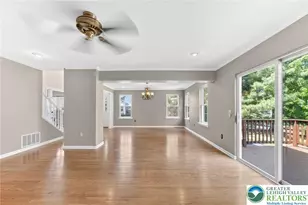 224 Park Ridge Dr, Forks Twp, PA 18040 - Photo 4