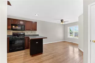224 Park Ridge Dr, Forks Twp, PA 18040 - Photo 10