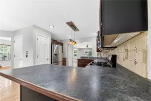 224 Park Ridge Dr, Forks Twp, PA 18040 - Photo 8