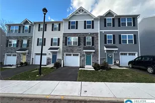 157 Van Fleet Cir, Pottstown, PA 19464 - Photo 2