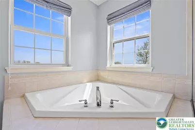 2255 Redwood Drive, North Whitehall Township, PA 18080 - Photo 36