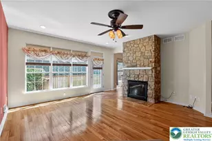 186 Oakmont Ct, Williams Township, PA 18042 - Photo 22