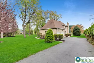 1860 Rosewood Drive, Hanover Twp, PA 18017 - Photo 62