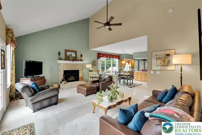 1860 Rosewood Drive, Hanover Twp, PA 18017 - Photo 14