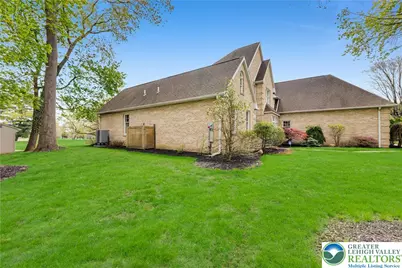 1860 Rosewood Drive, Hanover Twp, PA 18017 - Photo 58