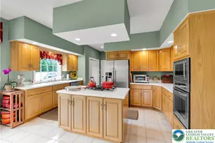 1860 Rosewood Dr, Hanover Twp, PA 18017 - Photo 10