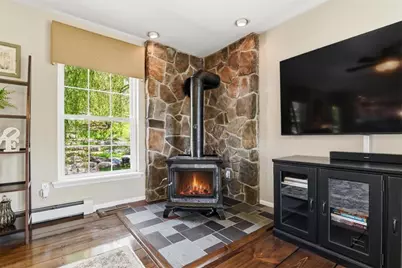 569 Deerfield Dr, Upper Nazareth, PA 18064 - Photo 20