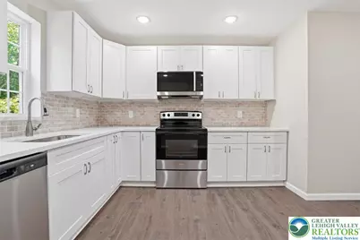 451 S Walnut Street, Slatington Boro, PA 18080 - Photo 4