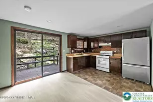6061 Decker Rd, Bushkill, PA 18324 - Photo 8
