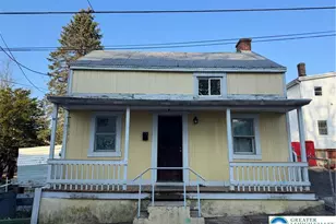 17 Holland St, Nesquehoning, PA 18240 - Photo 1
