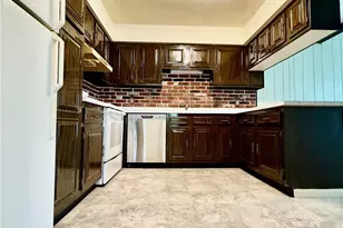2815 Whitemarsh Pl, Lower Macungie Township, PA 18062 - Photo 4