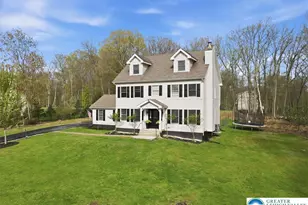 13 Eastridge Ln, Middle Smithfield, PA 18302 - Photo 2