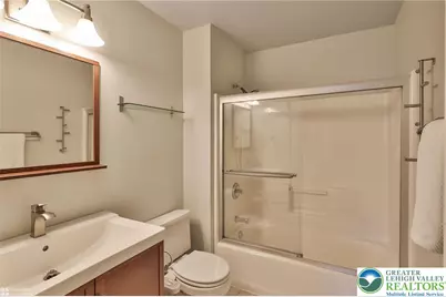1875 Jenkins Drive, Easton, PA 18040 - Photo 20