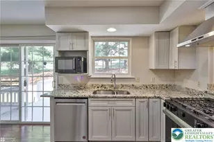 1875 Jenkins Dr, Easton, PA 18040 - Photo 10