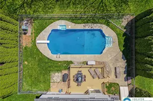 228 McNair Cir, Allen Township, PA 18067 - Photo 6