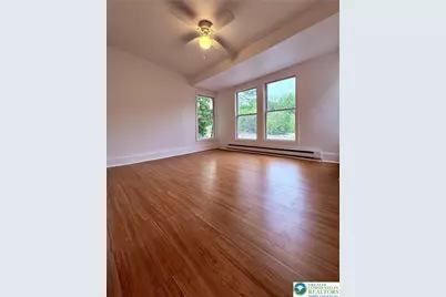 126 N 4th Street #2R, Easton, PA 18042 - Photo 4