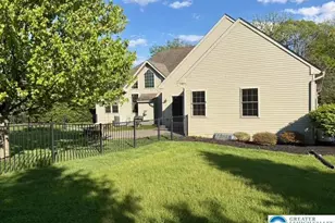 4469 Lisa Ln, Lower Macungie Township, PA 18103 - Photo 18