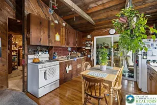 2445 Dornick Rd, Middle Smithfield, PA 18302 - Photo 4