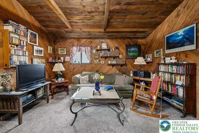 2445 Dornick Road, Middle Smithfield, PA 18302 - Photo 8