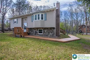 107 Shenkel Rd, Chestnuthill Twp, PA 18330 - Photo 2