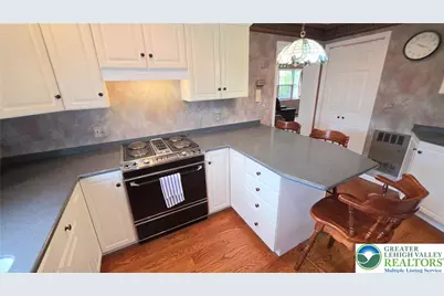 142 E North Street, Nazareth Boro, PA 18064 - Photo 30