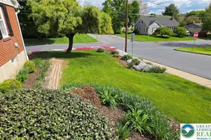 142 E North St, Nazareth Boro, PA 18064 - Photo 16