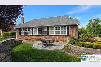 142 E North Street, Nazareth Boro, PA 18064 - Photo 12