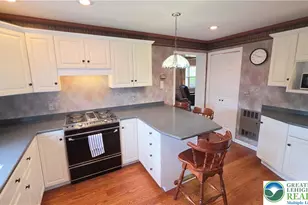 142 E North St, Nazareth Boro, PA 18064 - Photo 26