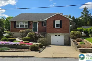 142 E North St, Nazareth Boro, PA 18064 - Photo 1