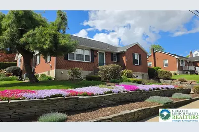 142 E North Street, Nazareth Boro, PA 18064 - Photo 2