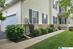 127 Willow Dr, Palmer Twp, PA 18045 - Photo 2