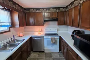 114 Greenview Dr, Chestnuthill Twp, PA 18322 - Photo 6