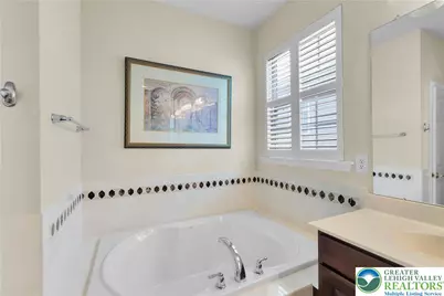 2088 Kingsview Road, Lower Macungie Township, PA 18062 - Photo 20