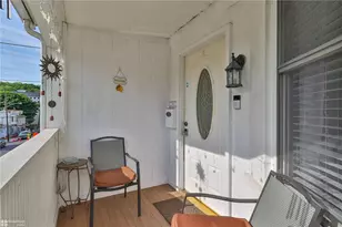 62 N 7th St, Easton, PA 18042 - Photo 2