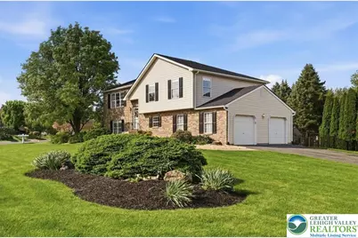 130 Debbie Lane, Easton, PA 18045 - Photo 2