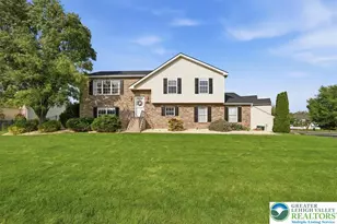 130 Debbie Ln, Easton, PA 18045 - Photo 1
