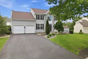 410 Ramblewood Dr, Forks Twp, PA 18040 - Photo 68