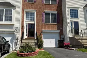 222 N Oak St, Freemansburg, PA 18017 - Photo 1