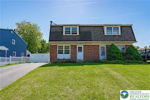 130 Ellen Way, Lower Salford Twp, PA 19438 - Photo 2