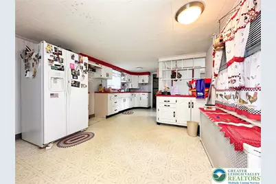 391 Fairview Street, Lehighton Boro, PA 18235 - Photo 8