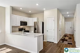 884 Still Waters Ln, Pennsburg Boro, PA 18073 - Photo 2