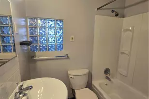 201 N 15th St, Allentown City, PA 18102 - Photo 6