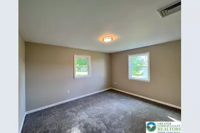 310 Fairmount Street, Coopersburg Boro, PA 18036 - Photo 6