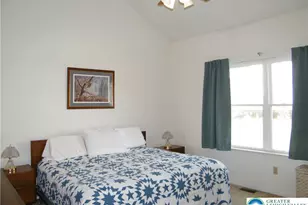 322 Surrey Pl, Macungie Boro, PA 18062 - Photo 2
