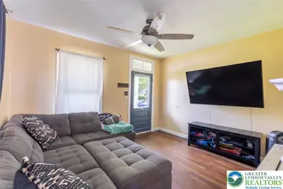 622 Lechauwecki Avenue, Fountain Hill Boro, PA 18015 - Photo 2